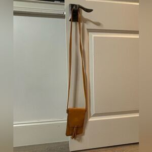 ⭐️ 5 For $25 Crossbody Mustard Purse Fits Phone